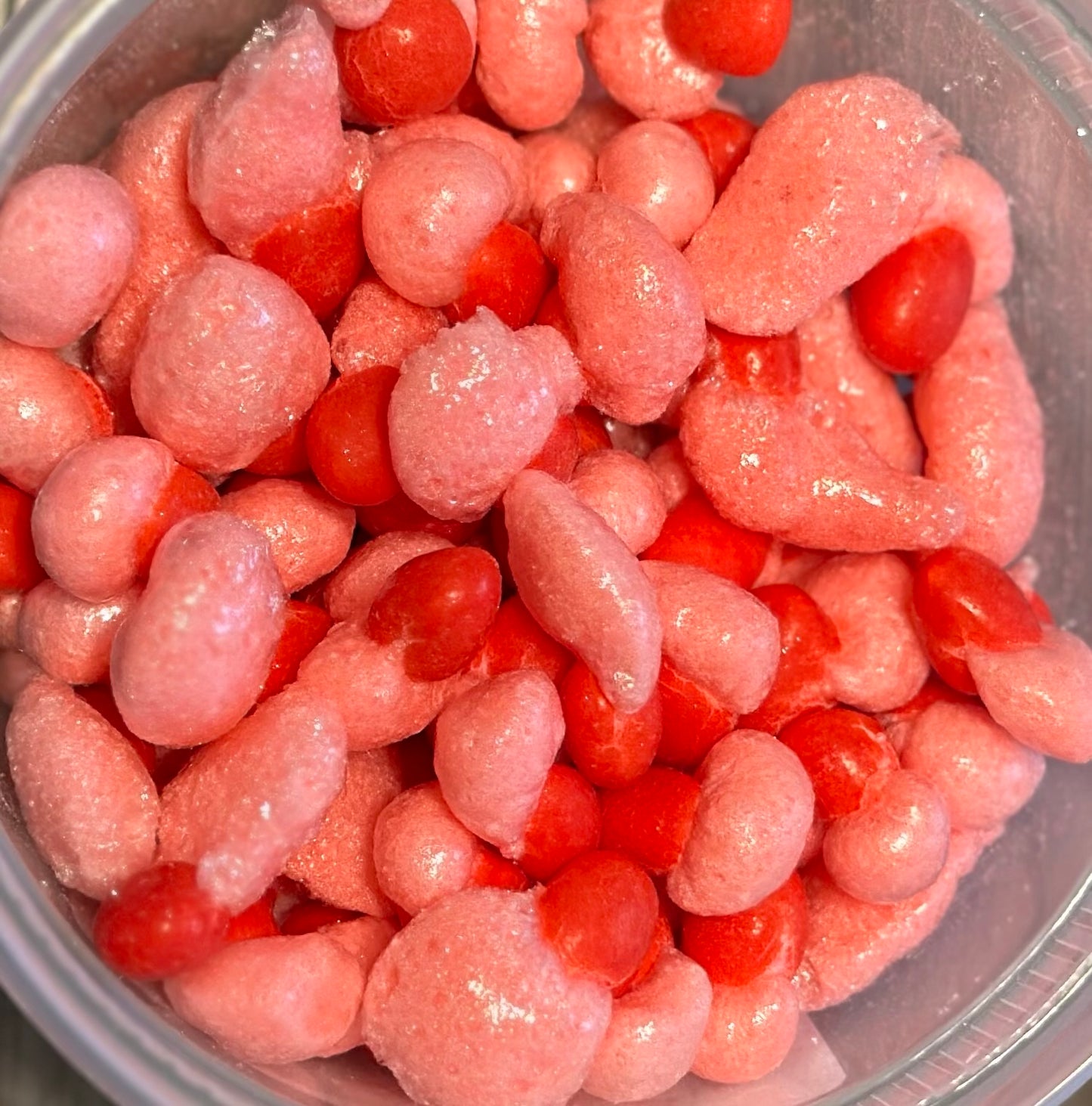 Freeze Dried Cinna Floofs – Spicy Sweet Cinnamon Flavored Crunch in a 16 Ounce Container