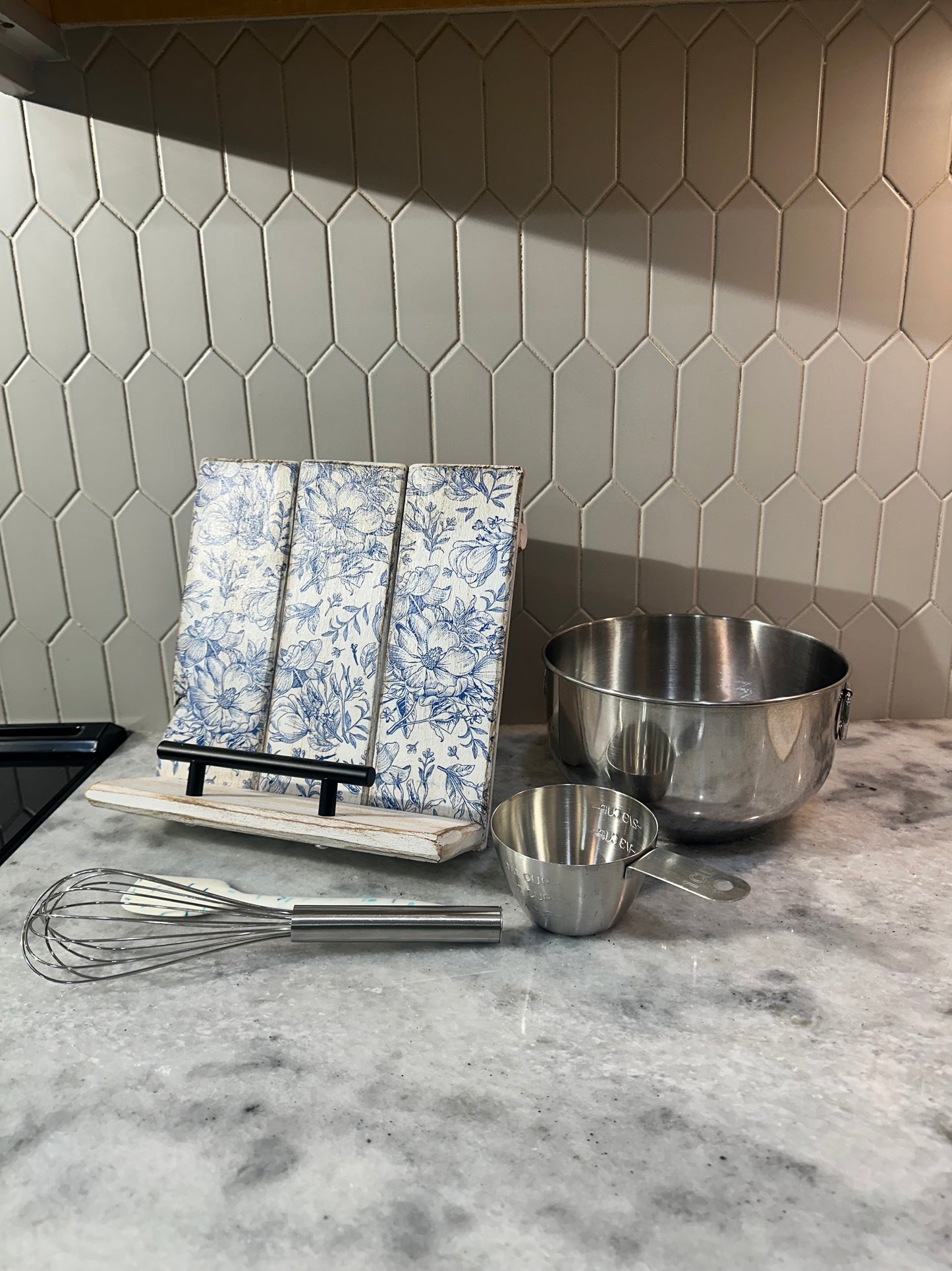 Handmade Recipe Book & iPad Holder – Distressed White or Blue Floral Accent | Rustic Farmhouse Kitchen Stand